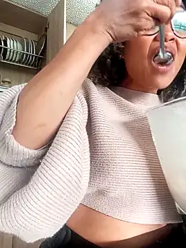 Snapshot of BiiancaEstradaa chatting on February 2026 09:51:02 PM BiiancaEstradaa online show from February 2026 09:51:02 PM