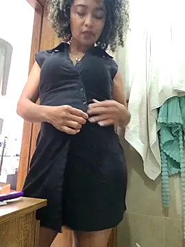 Snapshot of BiiancaEstradaa chatting on February 2026 02:57:02 PM BiiancaEstradaa online show from February 2026 02:57:02 PM