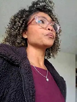 Snapshot of BiiancaEstradaa chatting on February 2026 08:49:02 PM BiiancaEstradaa online show from February 2026 08:49:02 PM