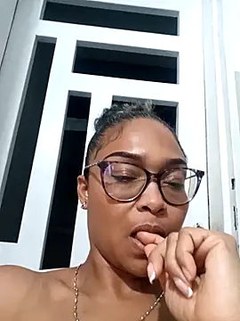 Snapshot of BiiancaEstradaa chatting on March 2026 04:26:01 AM BiiancaEstradaa online show from March 2026 04:26:01 AM