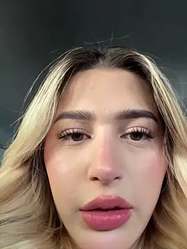 Snapshot of Mia_sofiia21 chatting on September 2025 05:38:02 PM Mia sofiia21 online show from September 2025 05:38:02 PM