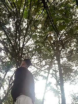 Snapshot of Ian_kai chatting on September 2025 09:15:01 PM Ian kai online show from September 2025 09:15:01 PM