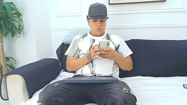 Naim Bennetsex online show from October 2025 06:28:02 PM