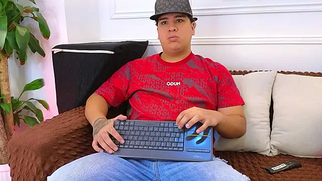 Naim Bennetsex online show from March 2026 06:33:01 PM