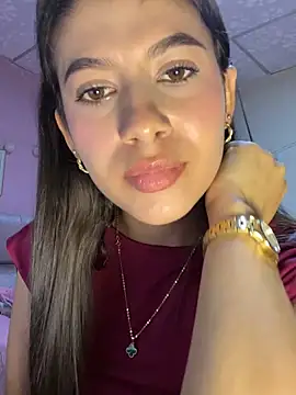 Snapshot of Lenapink19 chatting on September 2025 12:27:01 AM Lenapink19 online show from September 2025 12:27:01 AM