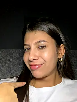 Snapshot of Lenapink19 chatting on October 2025 04:11:01 AM Lenapink19 online show from October 2025 04:11:01 AM