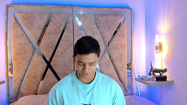 jayd muscle online show from November 2025 04:11:01 AM