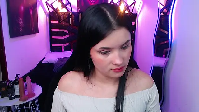 Natalie loffreda online show from May 2026 07:34:02 PM