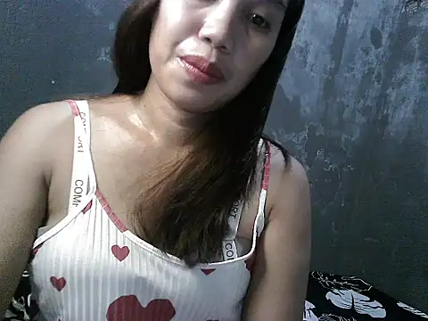 sweet bunnie online show from May 2026 06:35:02 PM