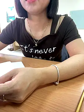 Snapshot of -NhaKy22 chatting on September 2025 01:07:02 AM -NhaKy22 online show from September 2025 01:07:02 AM