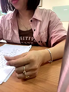 Snapshot of -NhaKy22 chatting on October 2025 02:23:01 AM -NhaKy22 online show from October 2025 02:23:01 AM