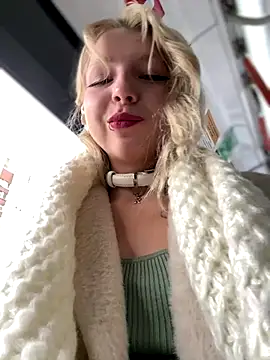 EveLittleSinner online show from October 2025 08:58:01 AM