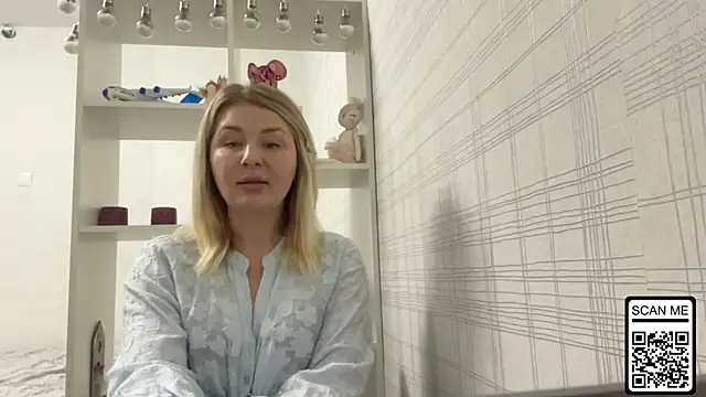 Blondie xoxoxo online show from January 2026 12:40:02 PM