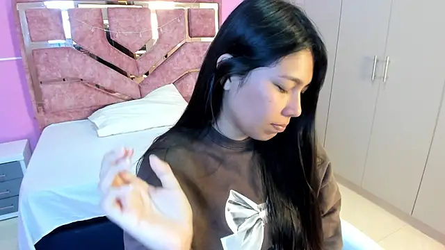 LICKY LOV online show from January 2026 12:21:01 PM