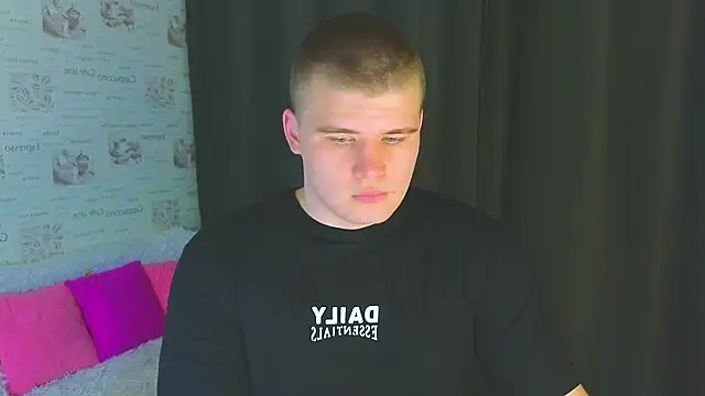 kittenmurr online show from September 2025 06:44:02 PM