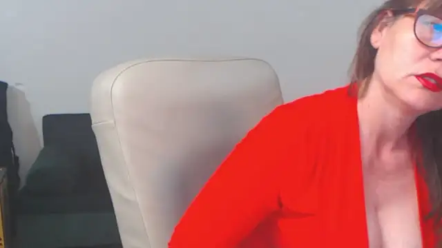 SpicyMistresss online show from April 2026 06:20:01 PM
