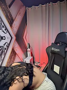 jenn fit online show from December 2025 03:37:02 AM