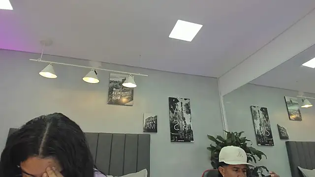 violet and myers online show from November 2025 11:32:01 AM