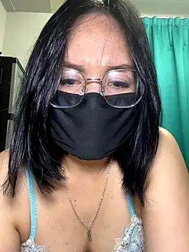 melyiaaa online show from January 2026 03:05:02 PM