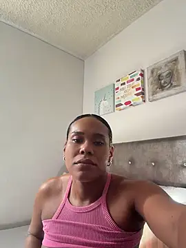 Ashleyroberst online show from July 2026 01:28:01 PM