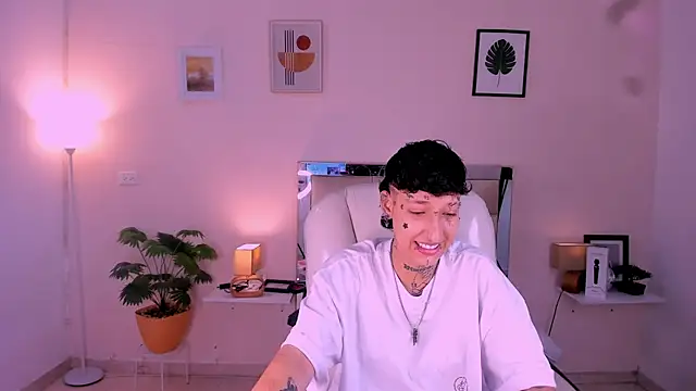 Luci Rose online show from November 2025 02:23:02 AM