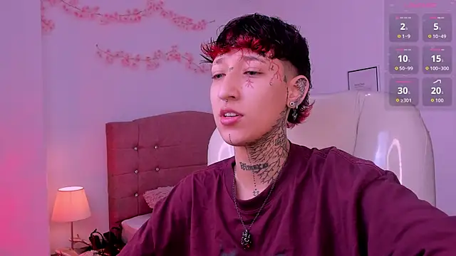 Luci Rose online show from May 2026 12:21:02 PM