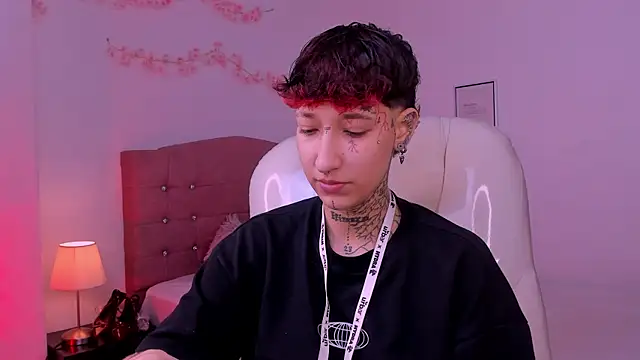 Luci Rose online show from May 2026 01:39:02 PM