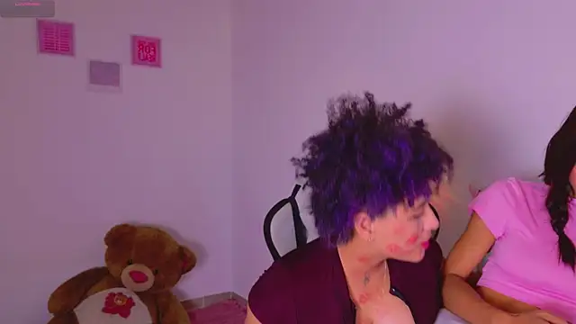 Snapshot of BrunetteAdams001 chatting on January 2026 03:43:02 AM BrunetteAdams001 online show from January 2026 03:43:02 AM