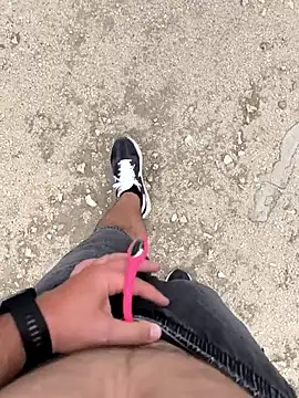 Snapshot of Ole_Plus chatting on September 2025 09:20:02 AM Ole Plus online show from September 2025 09:20:02 AM