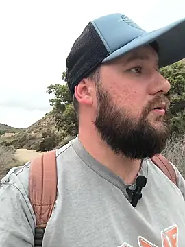 Snapshot of Ole_Plus chatting on October 2025 09:30:02 AM Ole Plus online show from October 2025 09:30:02 AM