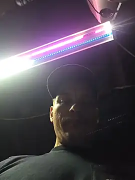 twistafatpipe online show from October 2025 12:32:01 AM