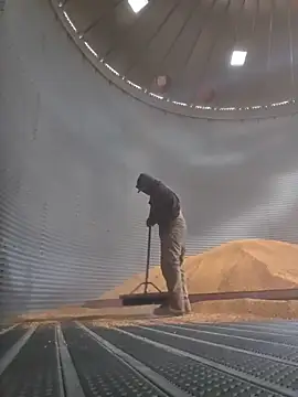 twistafatpipe online show from March 2026 03:48:01 PM