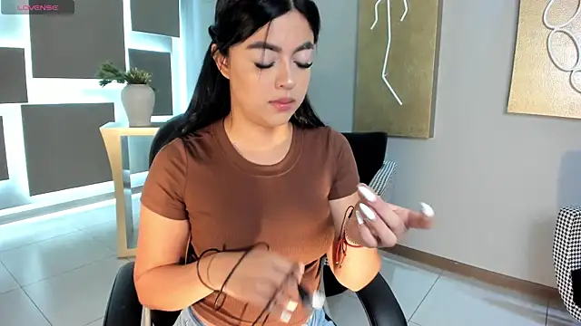 NataliaGaret online show from April 2026 10:05:01 AM