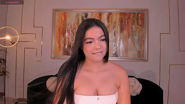 NataliaGaret online show from May 2026 06:13:01 PM