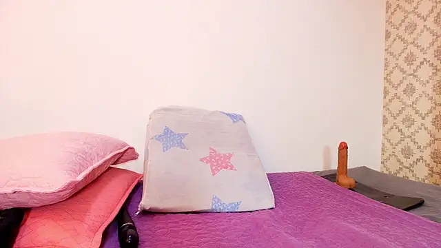 Snapshot of Vero_Temptation chatting on September 2025 03:06:01 AM Vero Temptation online show from September 2025 03:06:01 AM