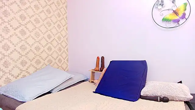 Snapshot of Vero_Temptation chatting on September 2025 03:08:02 AM Vero Temptation online show from September 2025 03:08:02 AM