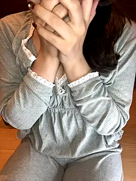 Snapshot of natsumi_NTR_TV chatting on November 2025 12:27:02 PM natsumi NTR TV online show from November 2025 12:27:02 PM