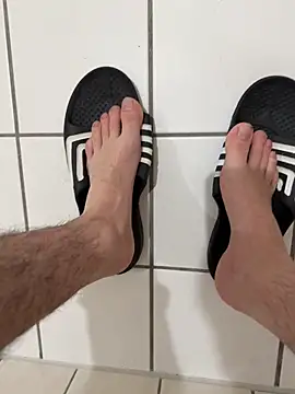 Snapshot of Dicksxd chatting on November 2025 08:00:01 PM Dicksxd online show from November 2025 08:00:01 PM