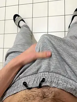 Snapshot of Dicksxd chatting on January 2026 09:29:01 PM Dicksxd online show from January 2026 09:29:01 PM