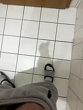 Snapshot of Dicksxd chatting on January 2026 06:32:02 PM Dicksxd online show from January 2026 06:32:02 PM