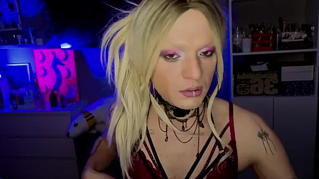 Snapshot of Kkkylie chatting on February 2026 02:40:02 AM Kkkylie online show from February 2026 02:40:02 AM