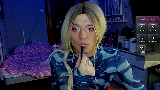 Snapshot of Kkkylie chatting on June 2026 12:35:02 AM Kkkylie online show from June 2026 12:35:02 AM