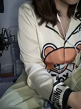 Snapshot of Kuncute chatting on December 2025 09:58:02 AM Kuncute online show from December 2025 09:58:02 AM