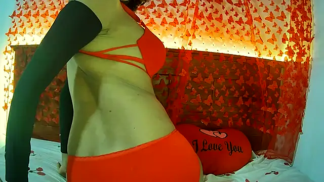 Minu Cam online show from October 2025 05:00:01 PM