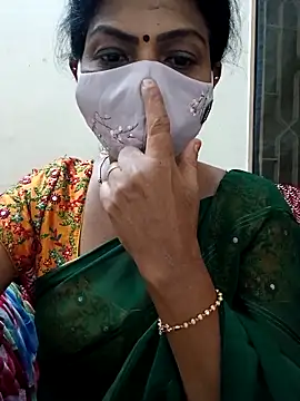 Snapshot of Rithya27 chatting on October 2025 06:15:02 PM Rithya27 online show from October 2025 06:15:02 PM