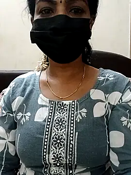 Snapshot of Rithya27 chatting on February 2026 06:04:02 PM Rithya27 online show from February 2026 06:04:02 PM