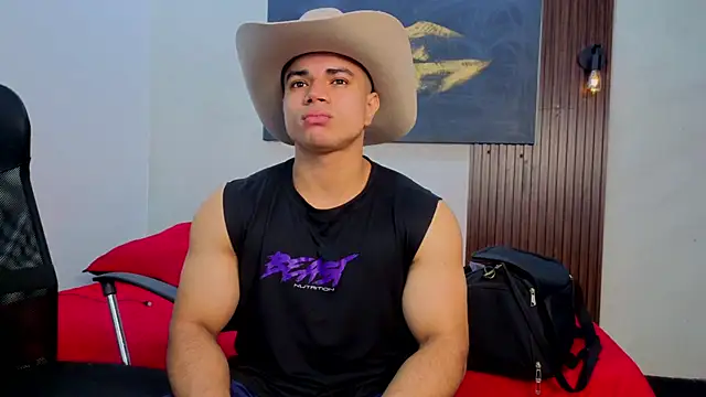 Snapshot of DylanGuss chatting on October 2025 12:03:02 PM DylanGuss online show from October 2025 12:03:02 PM