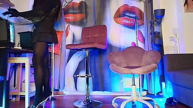 Snapshot of utopia2025 chatting on February 2026 11:32:01 PM utopia2025 online show from February 2026 11:32:01 PM