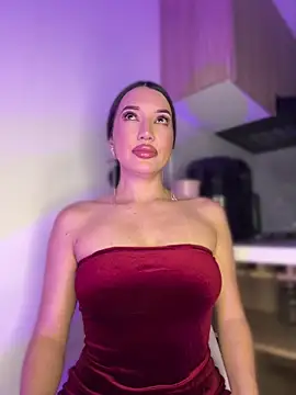 Bella-taylorr online show from April 2026 04:45:01 AM