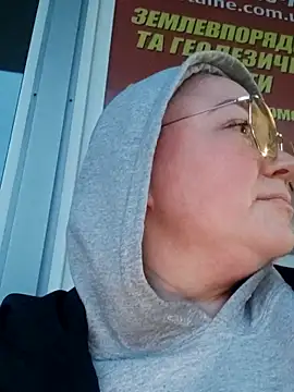 Kiss Eva online show from March 2025 04:14:02 PM